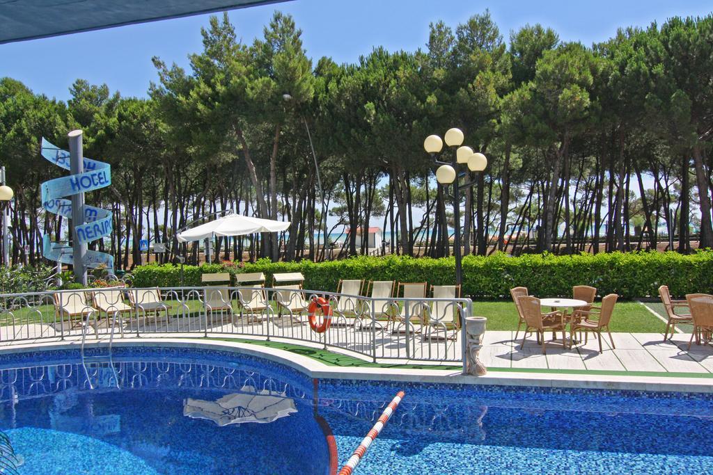 אלבה אדריאטיקה Hotel Meripol מראה חיצוני תמונה